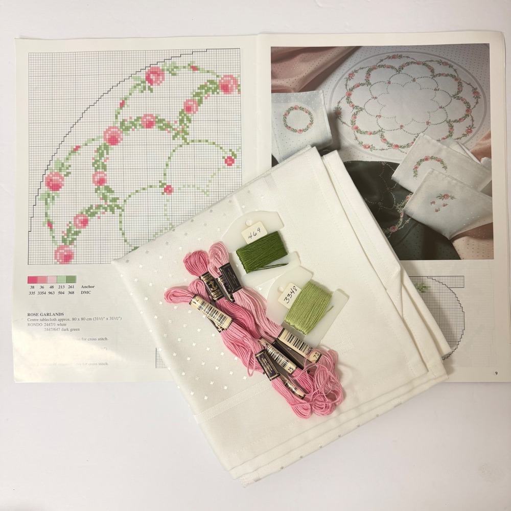 Zweigart Rondo Rose Garlands Cross Stitch Kit Damask Tablecloth Floss Pattern